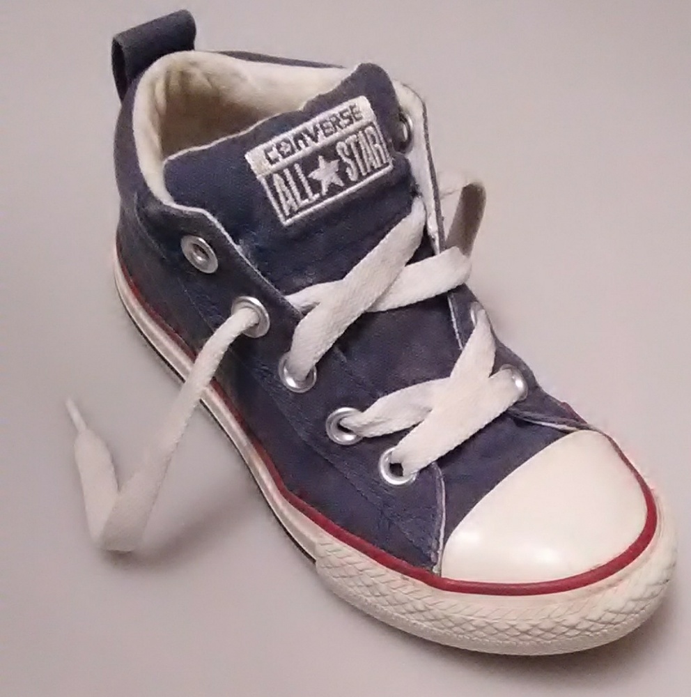 Kids converse